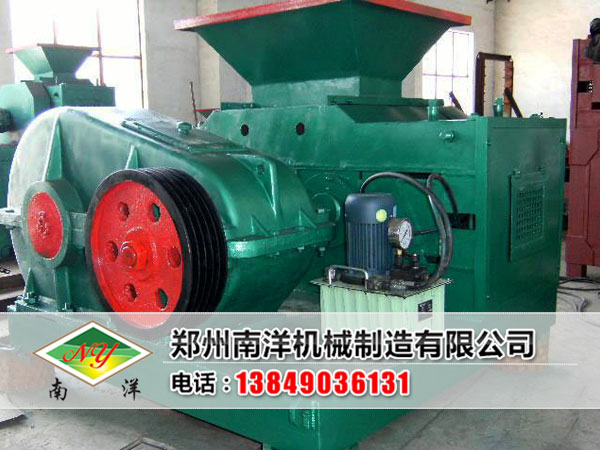 四輥強(qiáng)壓壓球機(jī)